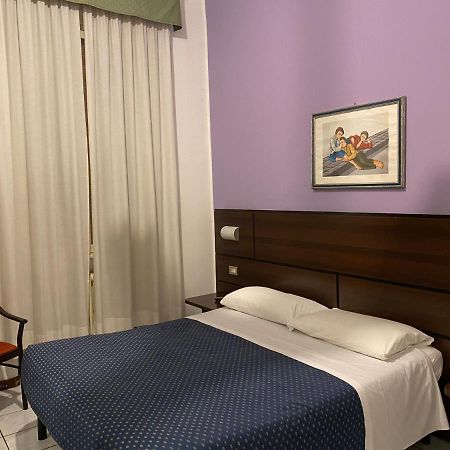 Hotel La Pace Milan Luaran gambar