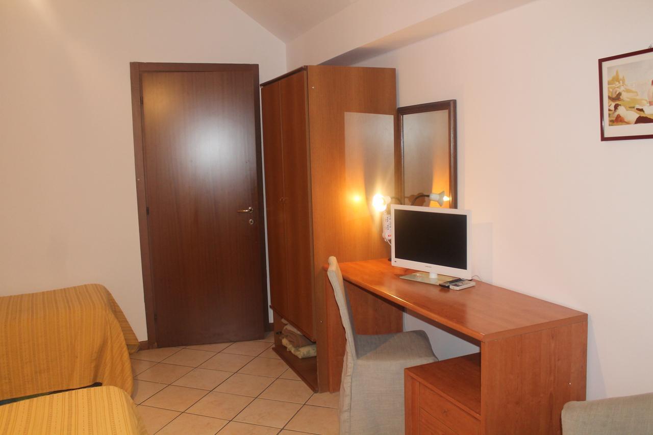 Hotel La Pace Milan Luaran gambar