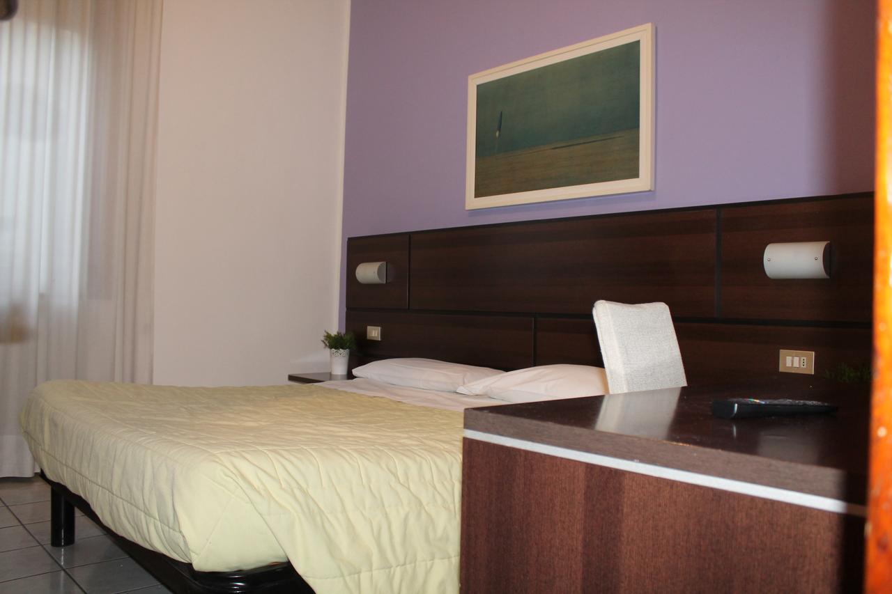 Hotel La Pace Milan Luaran gambar