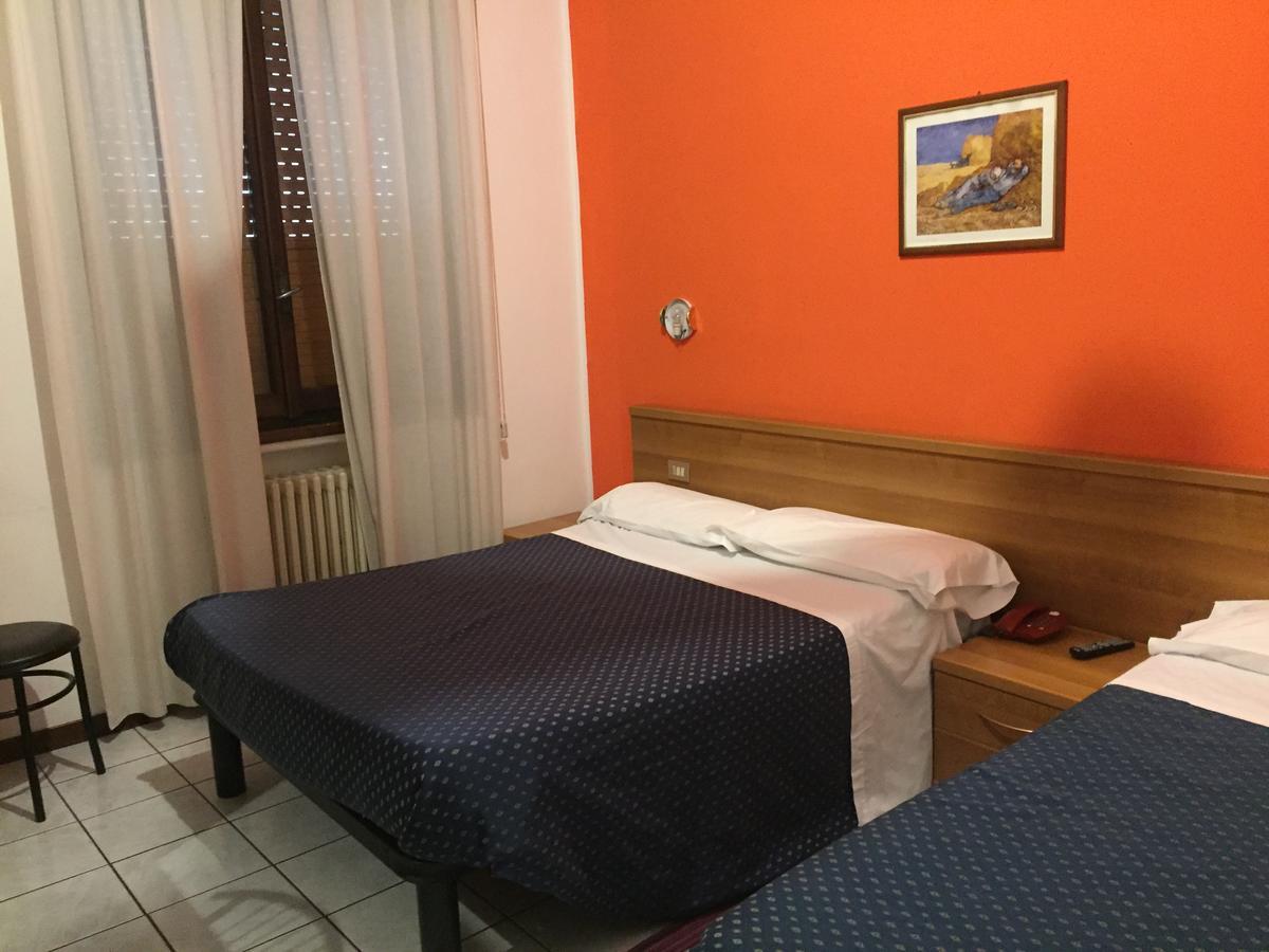 Hotel La Pace Milan Luaran gambar