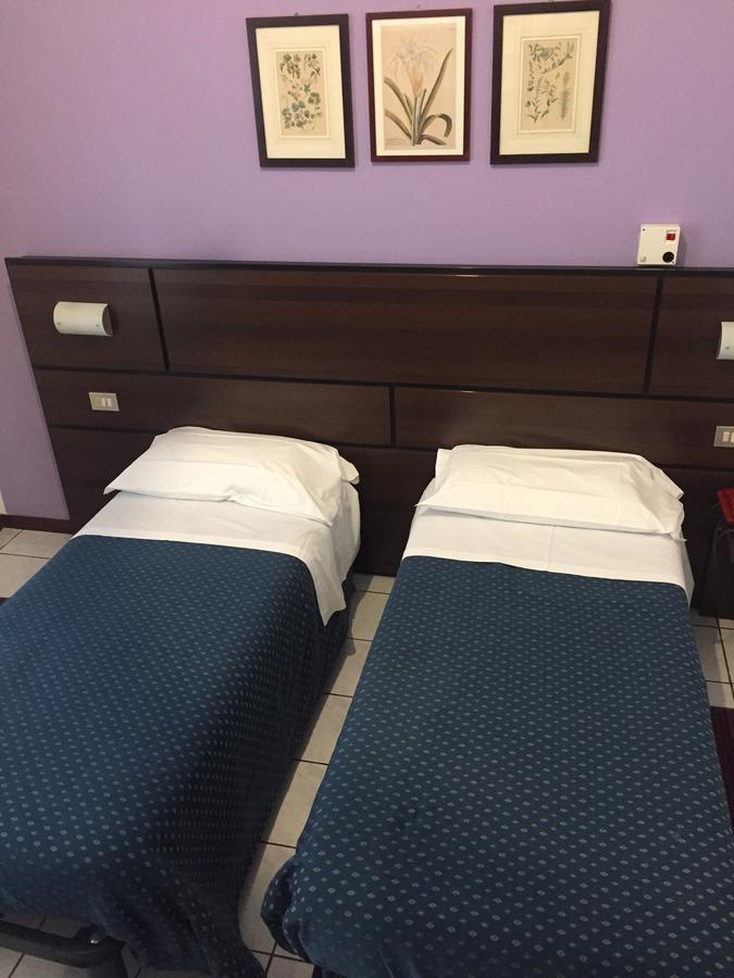 Hotel La Pace Milan Luaran gambar